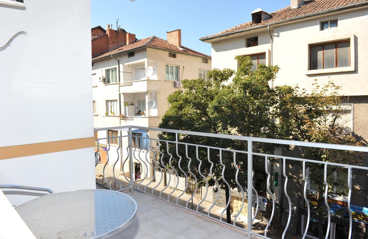 Family Hotel Blazhi Sandanski Exterior foto